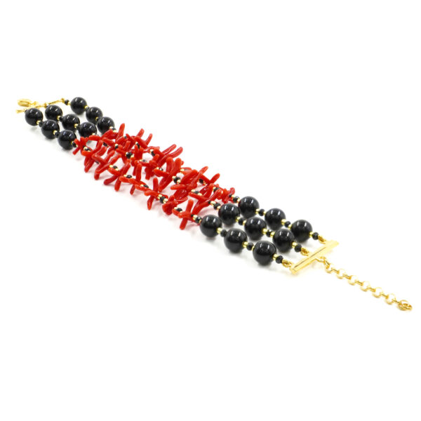 Bracciale corallo, agata nera, chiusura argento